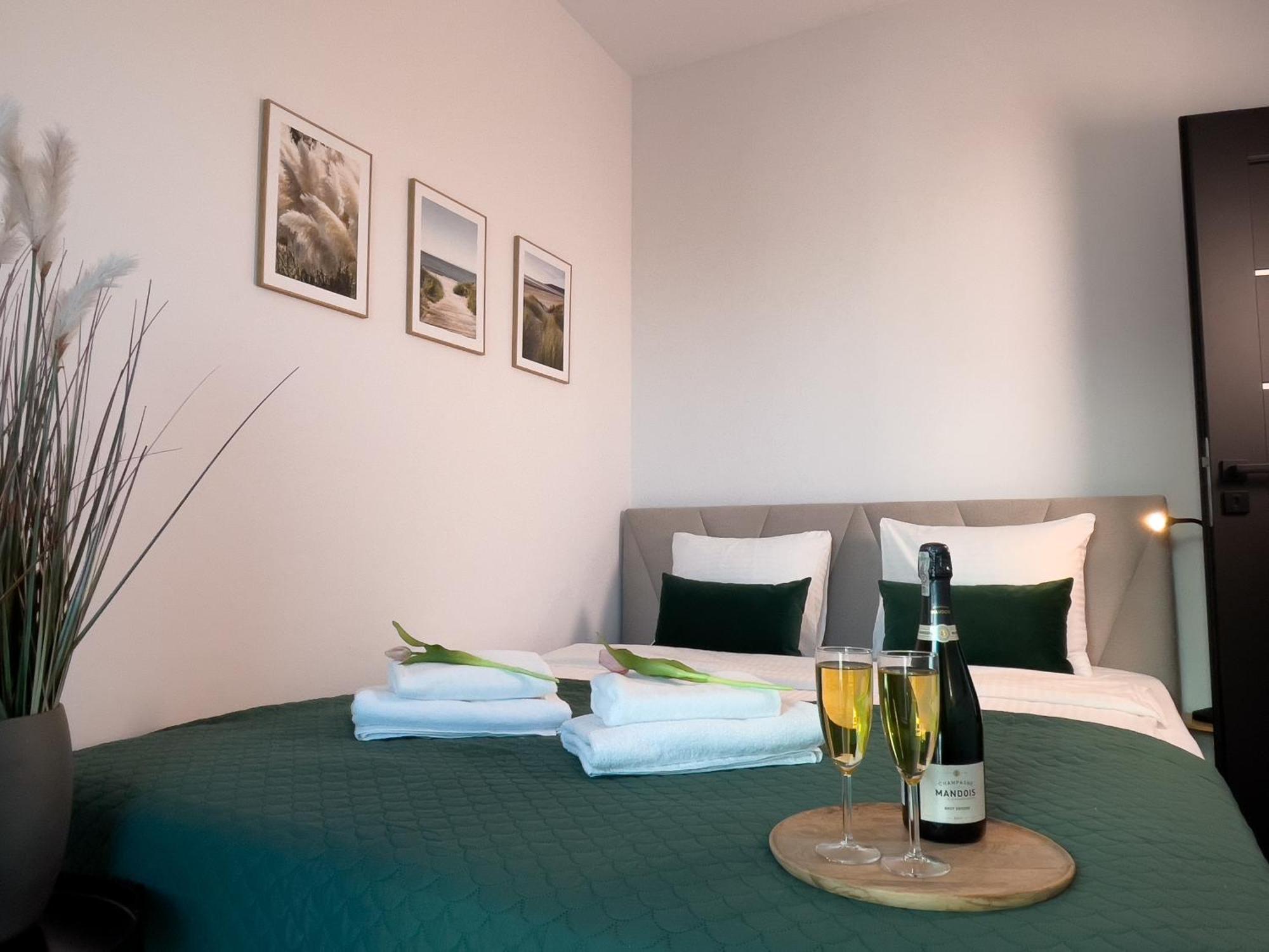 Apartmán Urban Global Premium, 21st Floor No 5, Free Parking, Self Check-in *